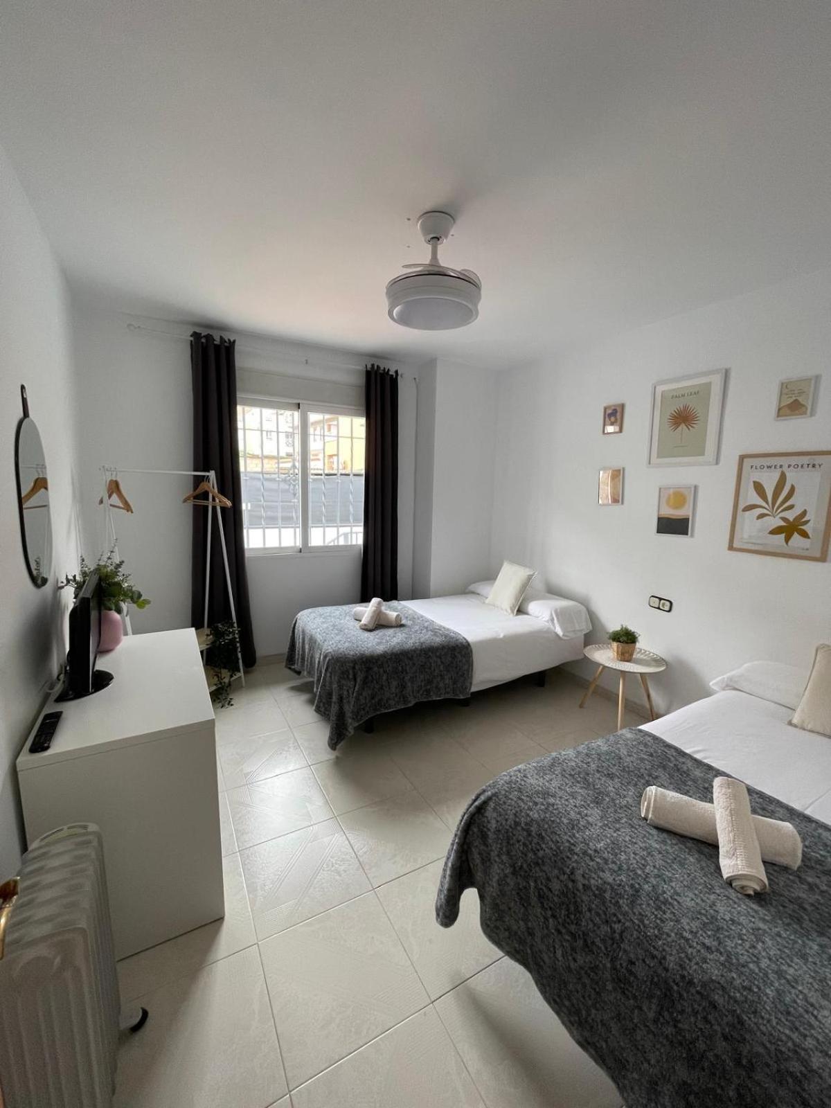 הוילה Casa Familiar La Zubia - Granada מראה חיצוני תמונה